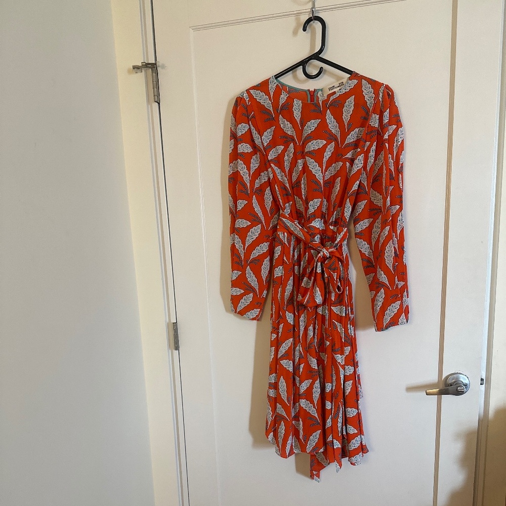 Diane Von Furstenberg Silk LS Dress (floral multi color)